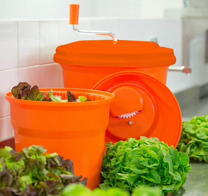 Dynamic Salad Spinners with Sealed Cover