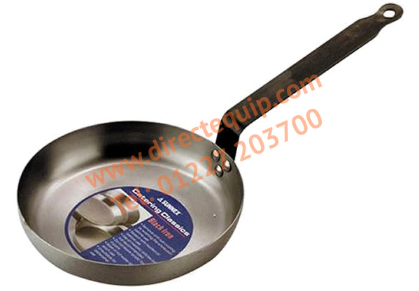 Black Iron Omelette Pans in 2 Sizes